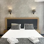 Gulec & - Special Category 4*