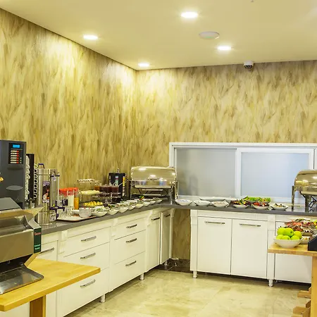 Güleç Otel 4*